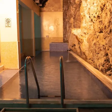 Kirci Termal & فندق