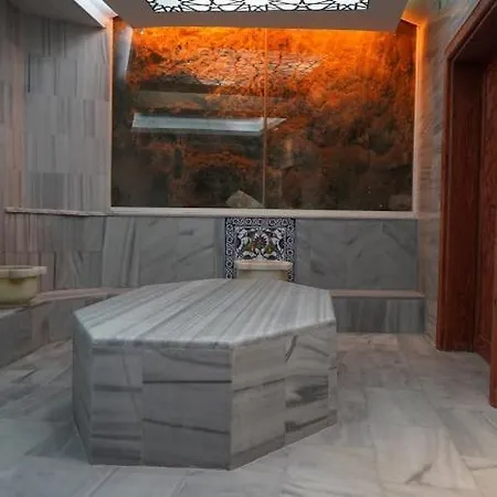 Kirci Termal & فندق