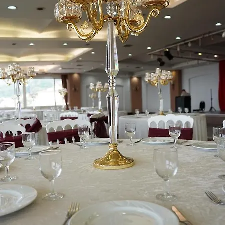 Kirci Termal & فندق