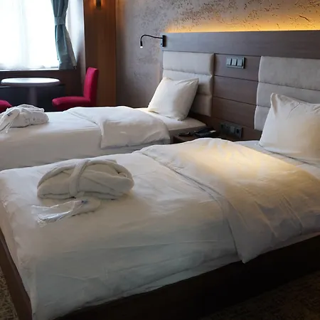 Kirci Termal & فندق 4*