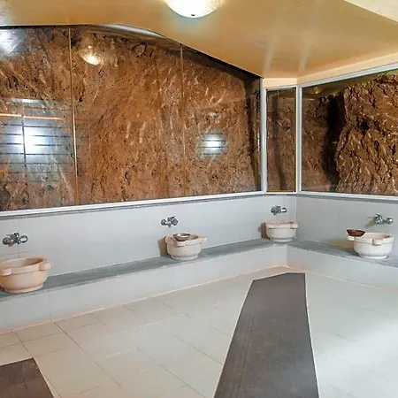 Kirci Termal & Hotel 4*