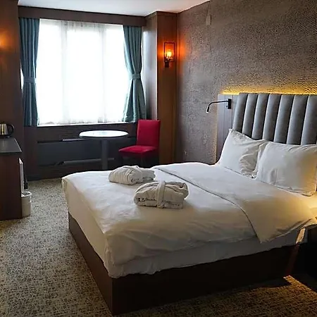 Kirci Termal & Hotel 4*