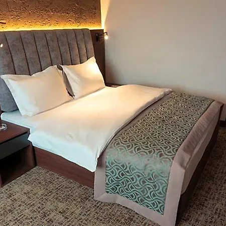 Hotel Kirci Termal & 4*