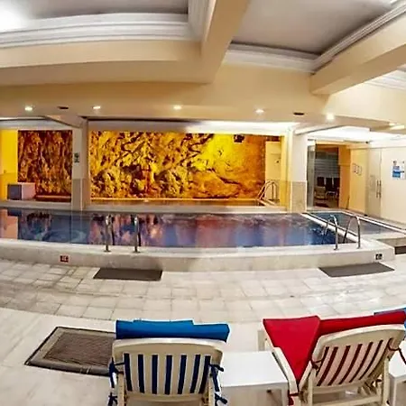 Hotel Kirci Termal & 4*