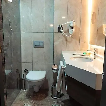 Kirci Termal & Hotel 4*