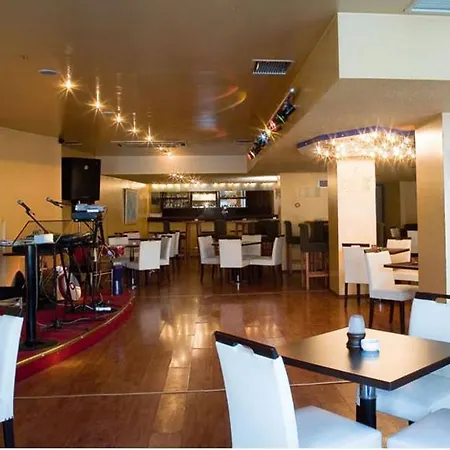 Kirci Termal & فندق